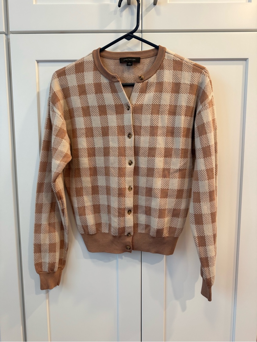 Ann Taylor - Beige & Cream- Gingham Plaid Button Cardigan. Size Small